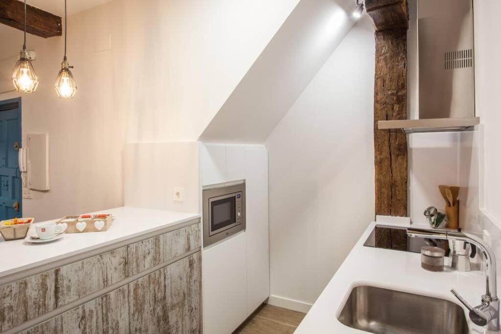 Apartament Bonito Apartamento, Nuevo Y En El Casco Viejo!!! Bilbao Zewnętrze zdjęcie