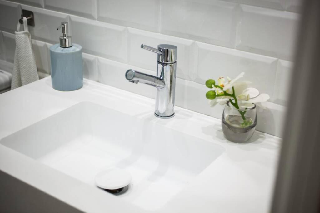 Apartament Bonito Apartamento, Nuevo Y En El Casco Viejo!!! Bilbao Zewnętrze zdjęcie